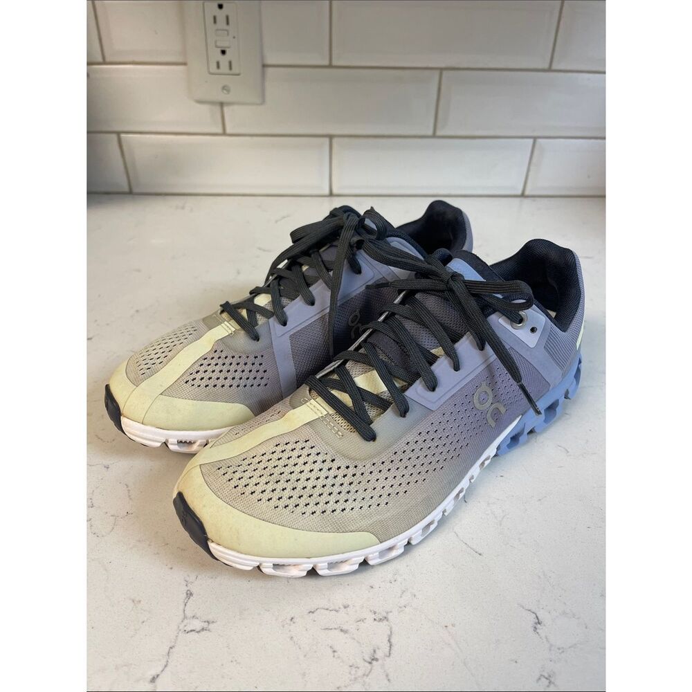 On Running Cloudflow Nimbus Seeding (Women's) Size 9